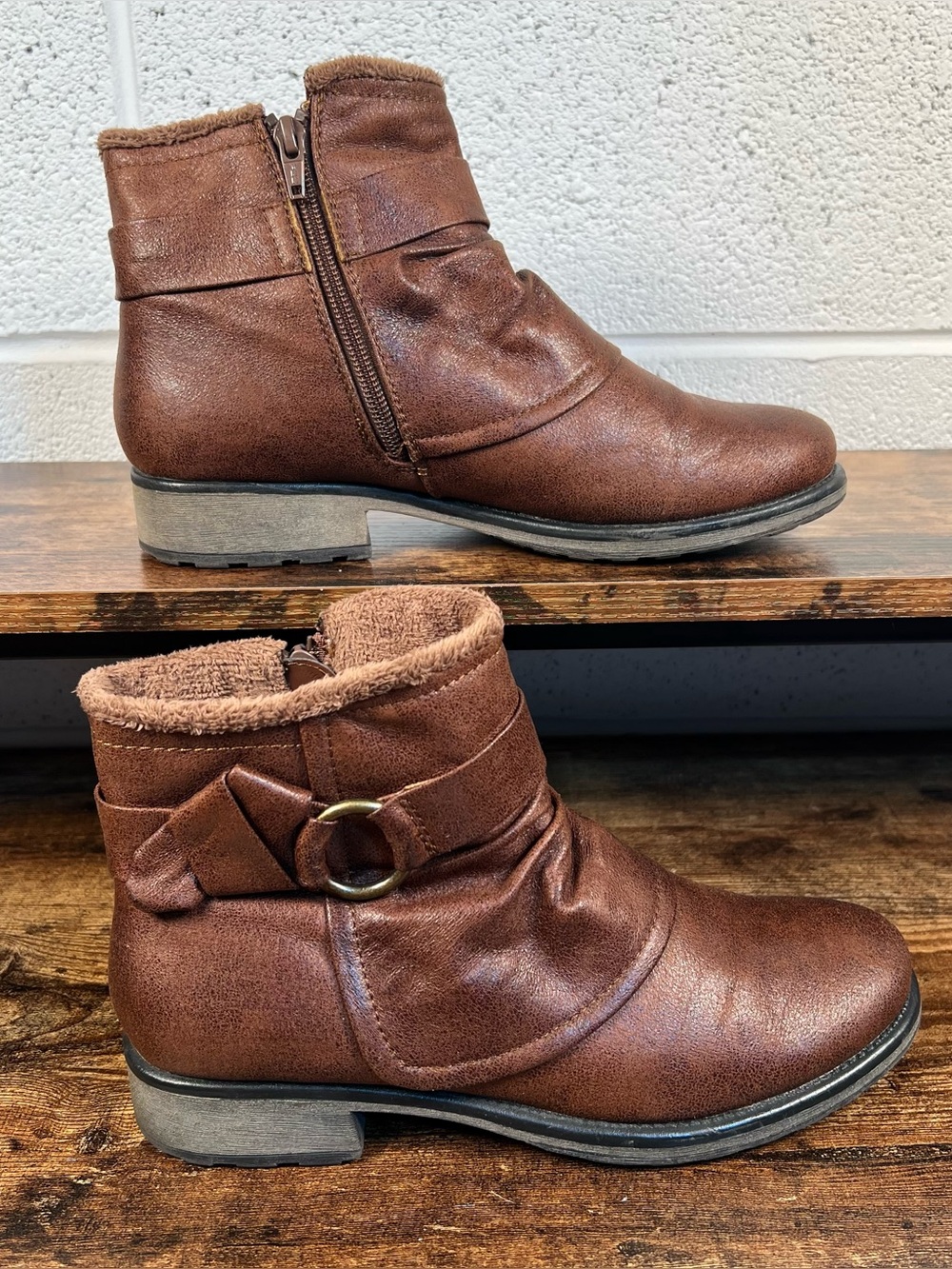 BareTraps Boots Brown Faux Leather Faux Fur Buckle Detail Zip Side Women's 8.5
